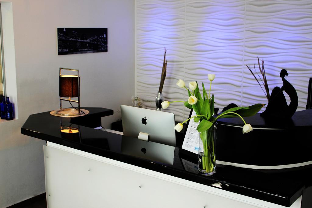 Plenus Boutique Hotel BRE Екстериор снимка